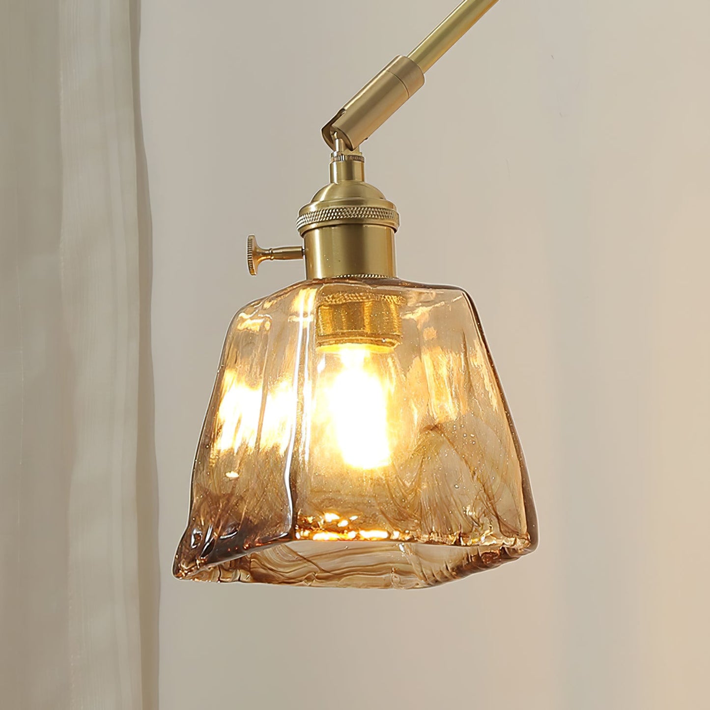 مصباح حائط ليكس 