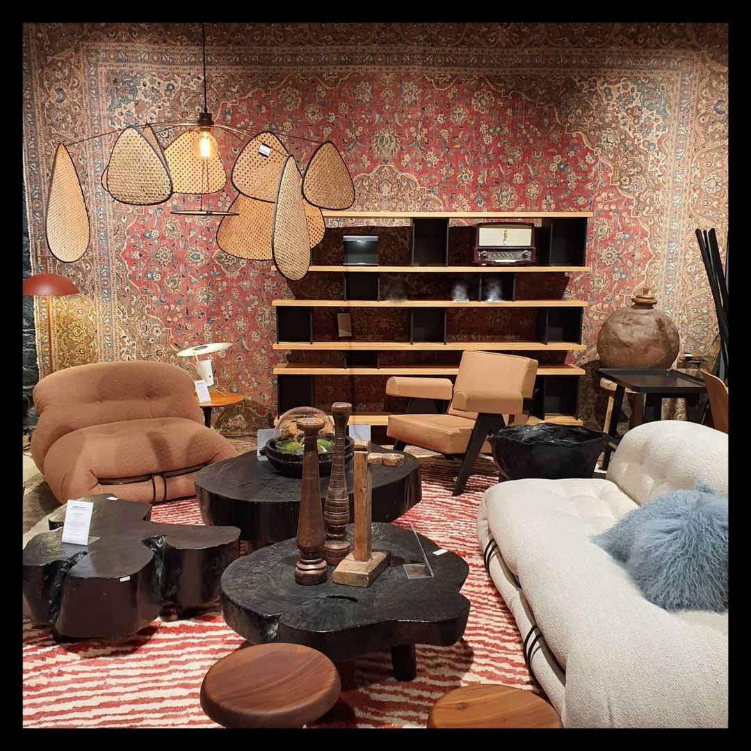 Screen Cannage Suspension