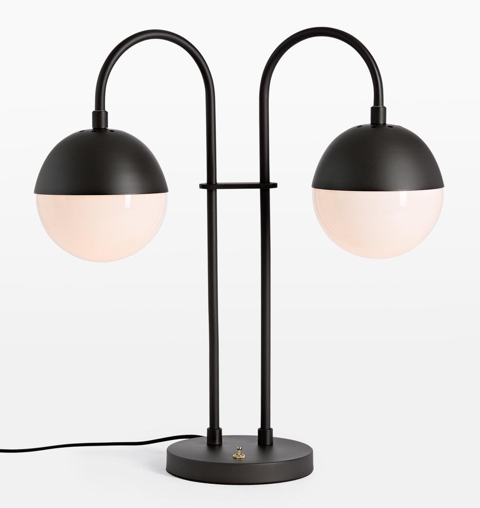 مصباح طاولة من خشب الأرز والطحالب 