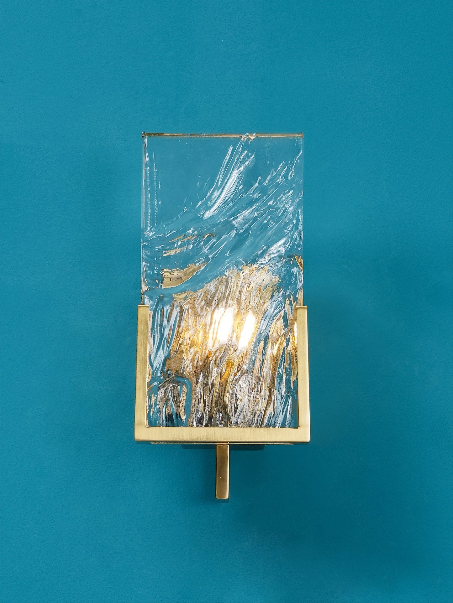 Ice Crystal Wall Lamp