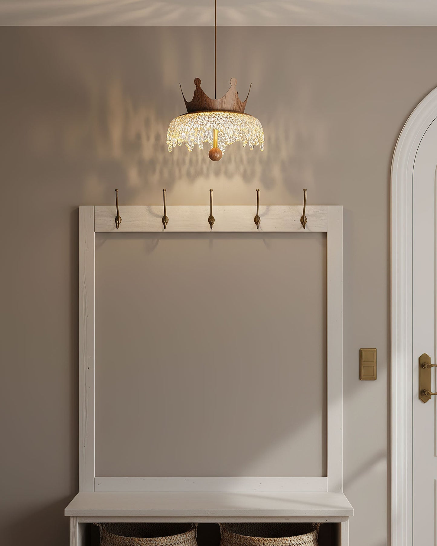 Emmanual Pendant Light