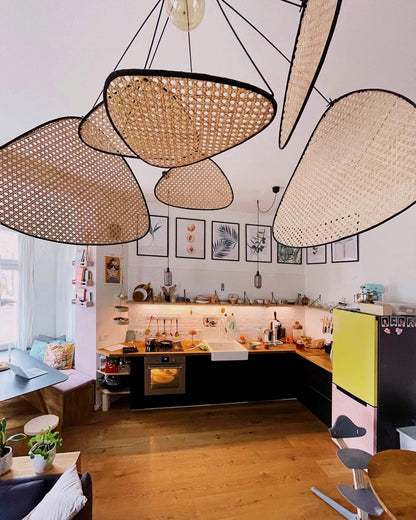 Screen Cannage Suspension