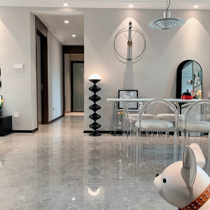 مصباح أرضي على شكل قرع 