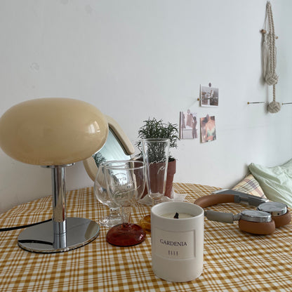 مصباح طاولة Am1n