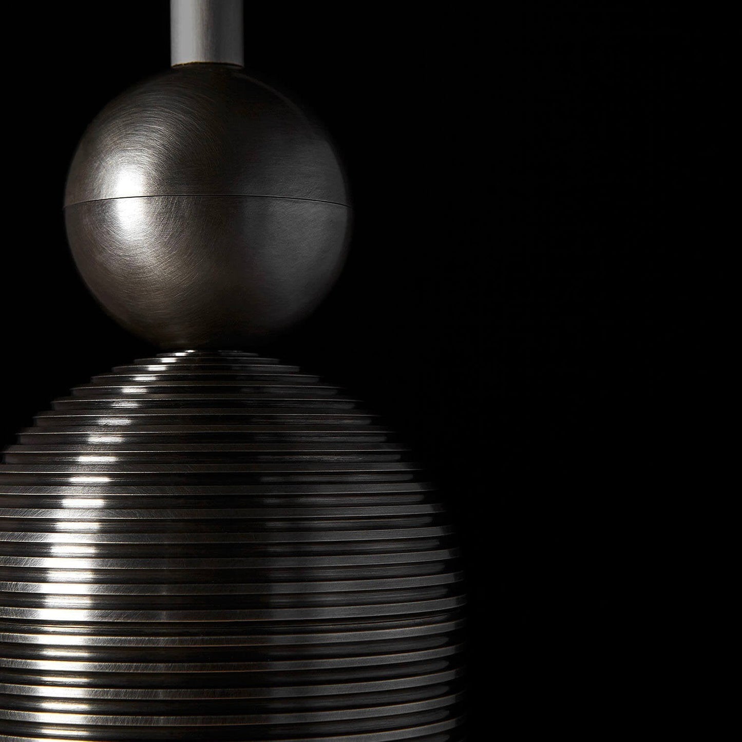 Median Pendant Light