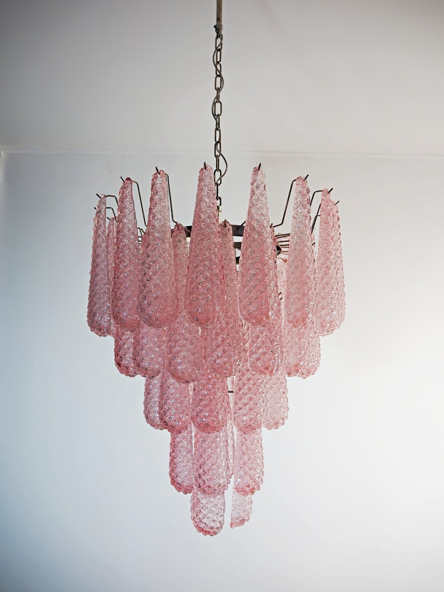 Triedri Teardrop Chandelier