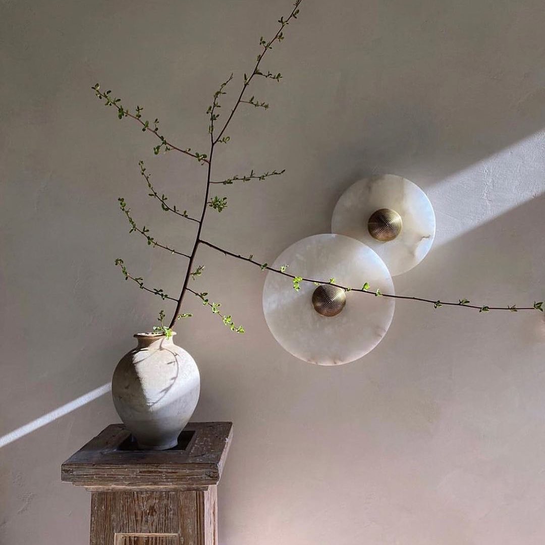 Alabaster Planes Wall Lamp