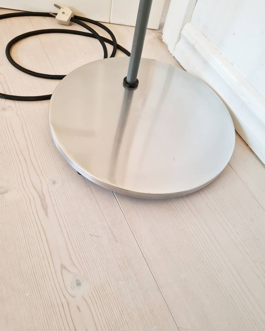 Lento Table Lamp