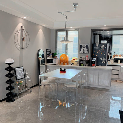 مصباح أرضي على شكل قرع 