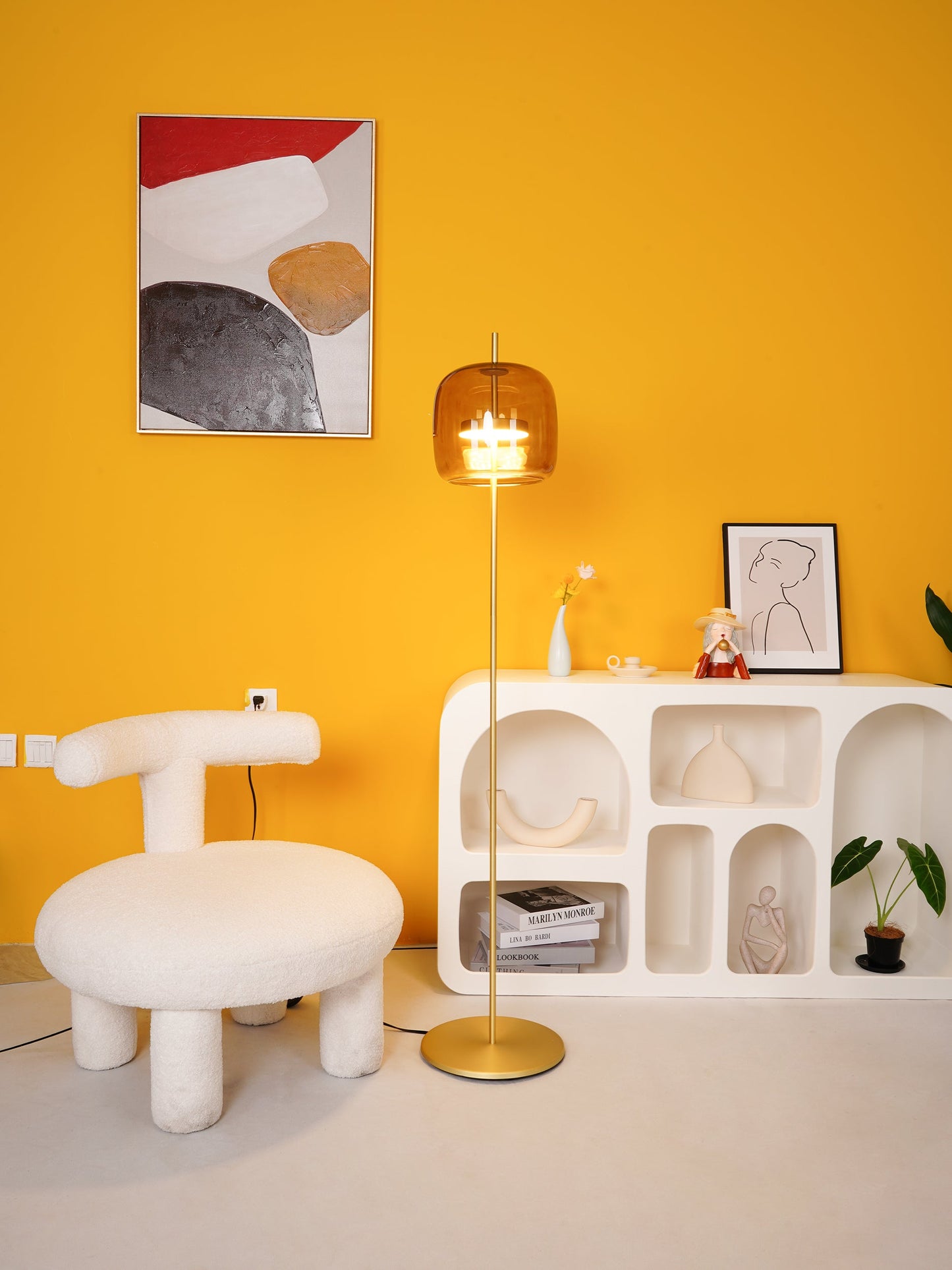 مصباح أرضي من نوع جوجوبا 