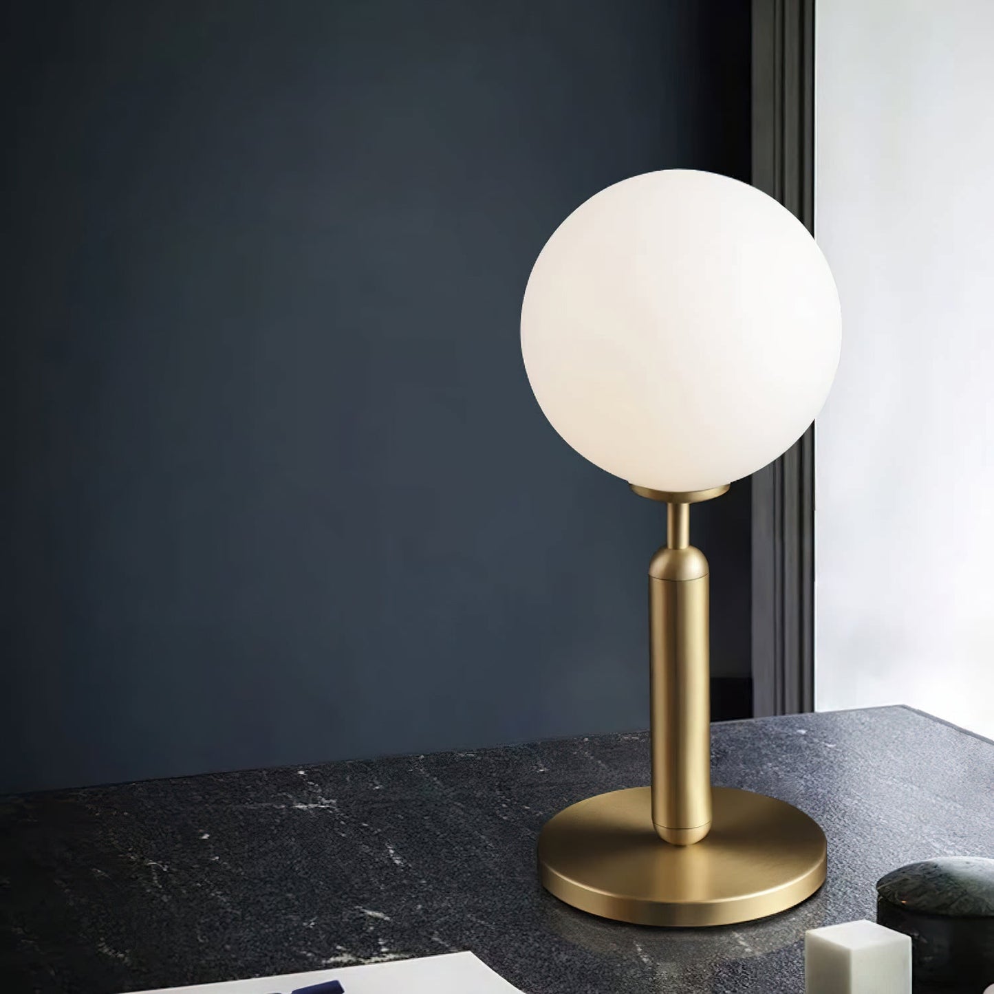 Ecar Table Lamp