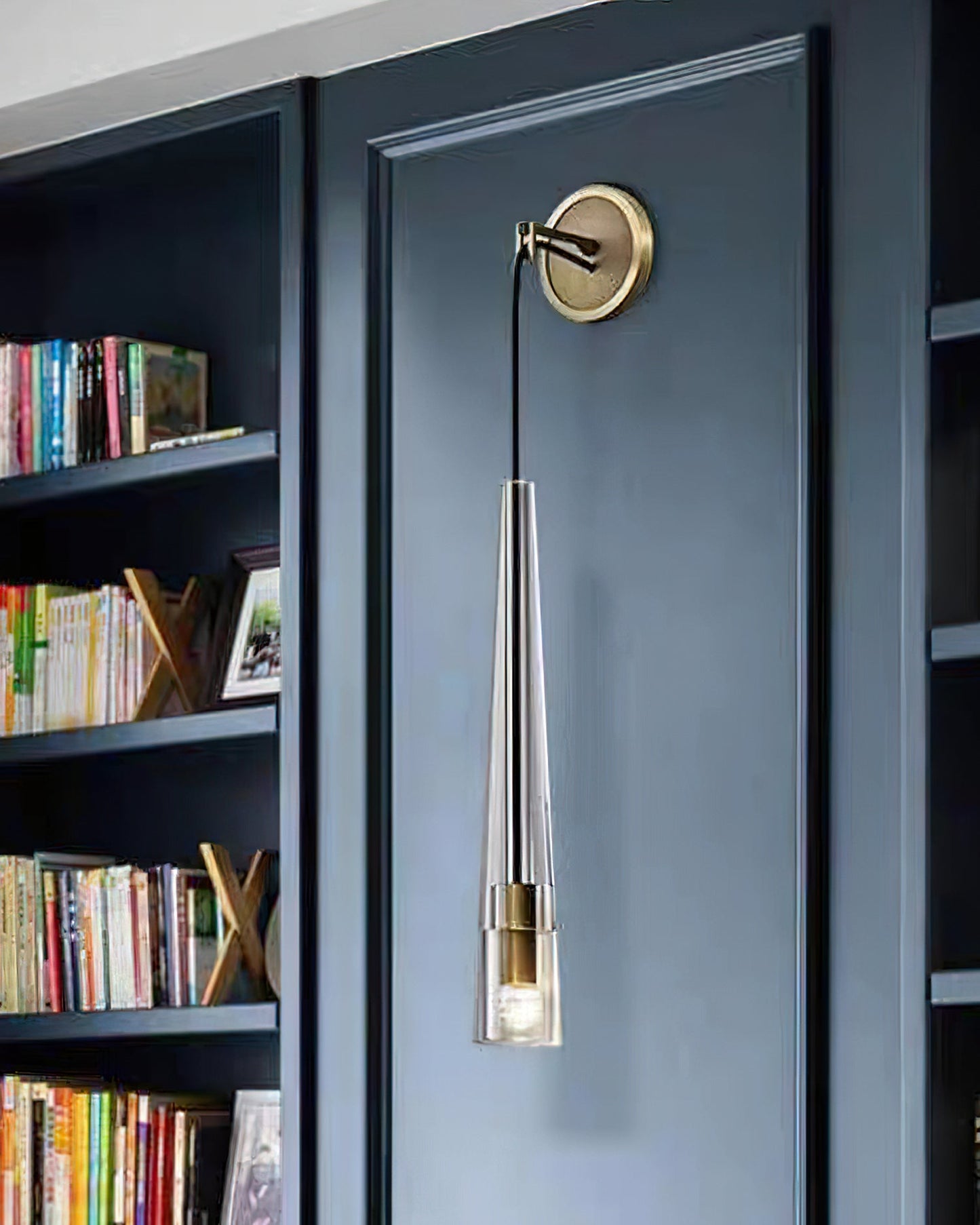 Apollinaire Wall Lamp