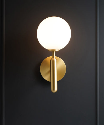 Miira Wall Light