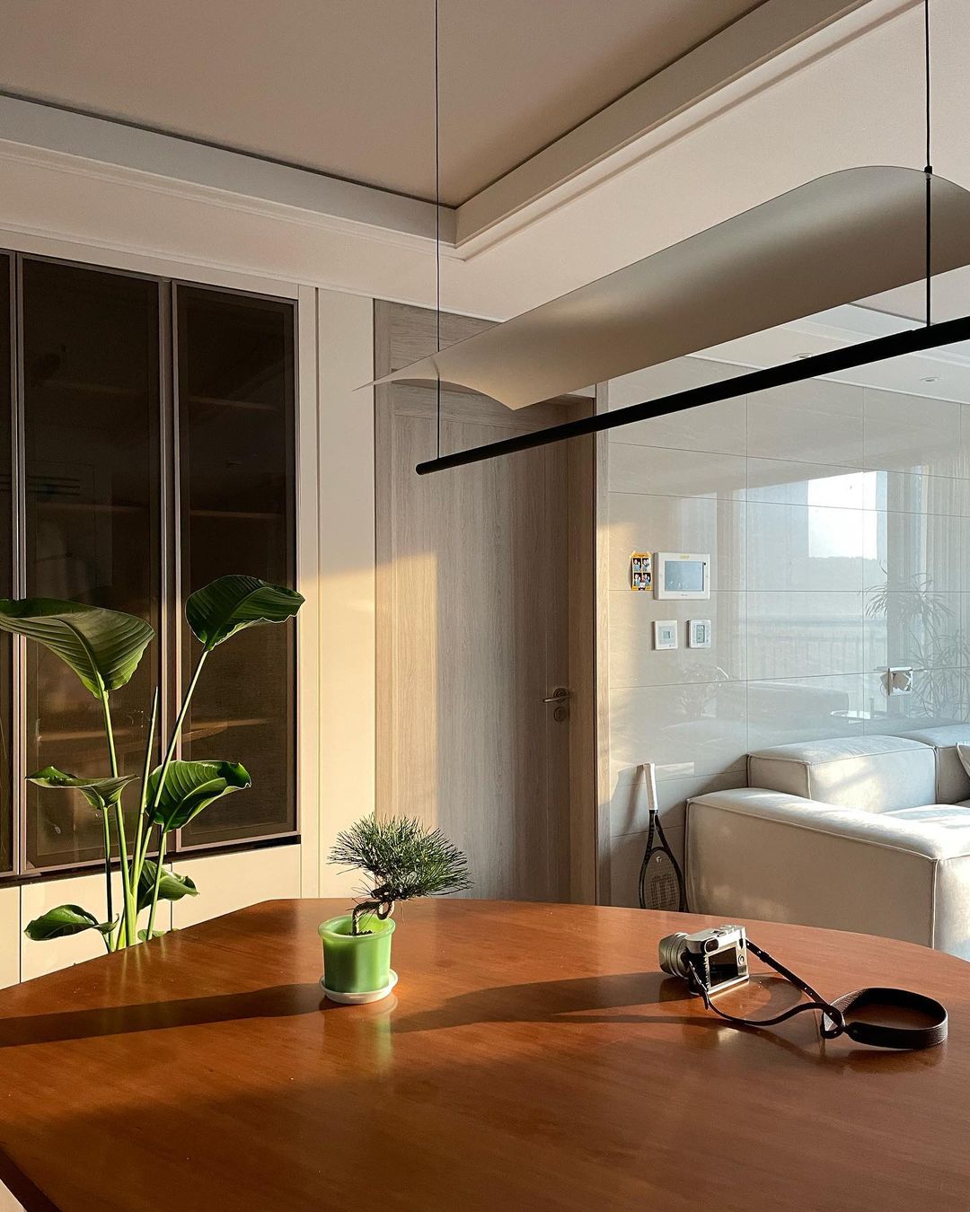 Thin Sheet Pendant light