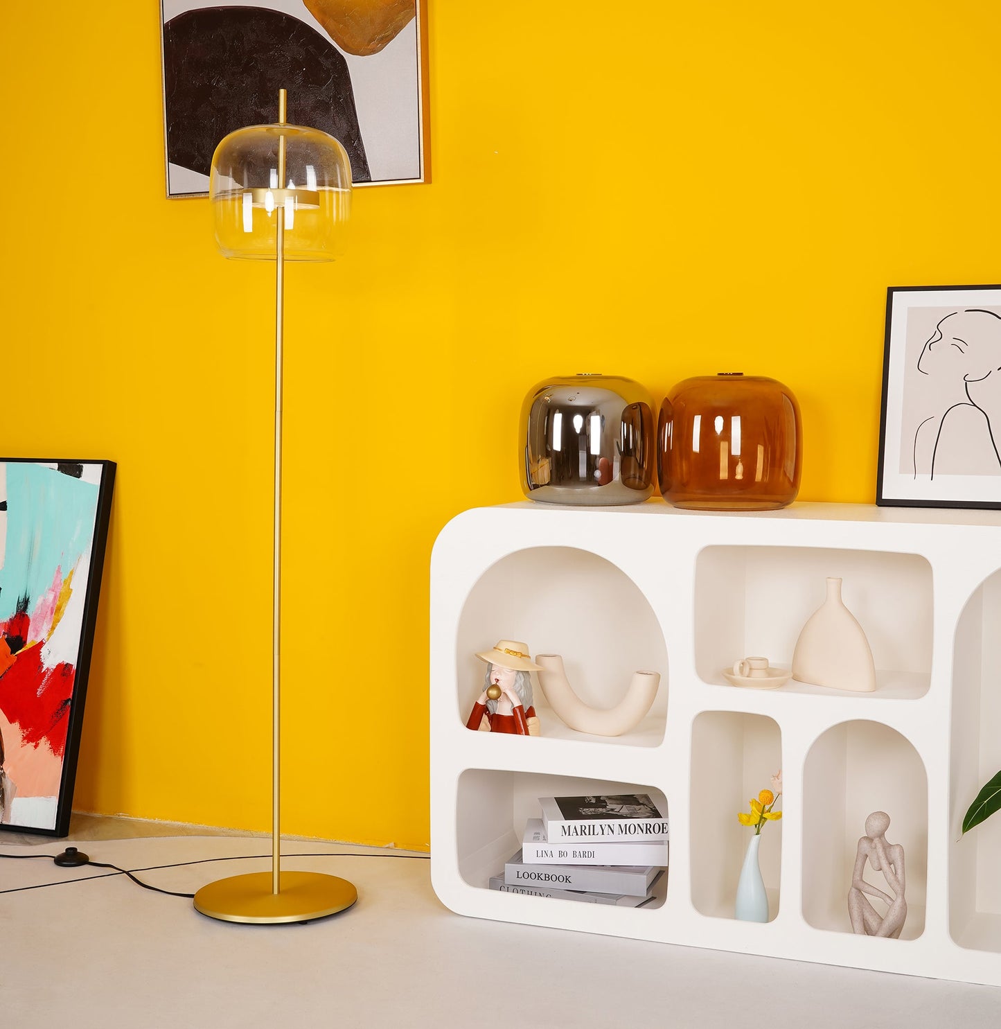 مصباح أرضي من نوع جوجوبا 