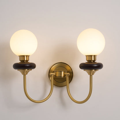 Bellevue Wall Lamp