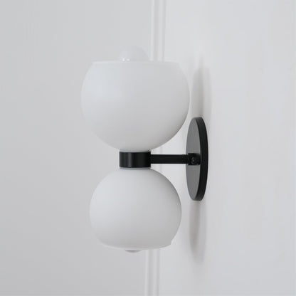 Round Pearl Sconce