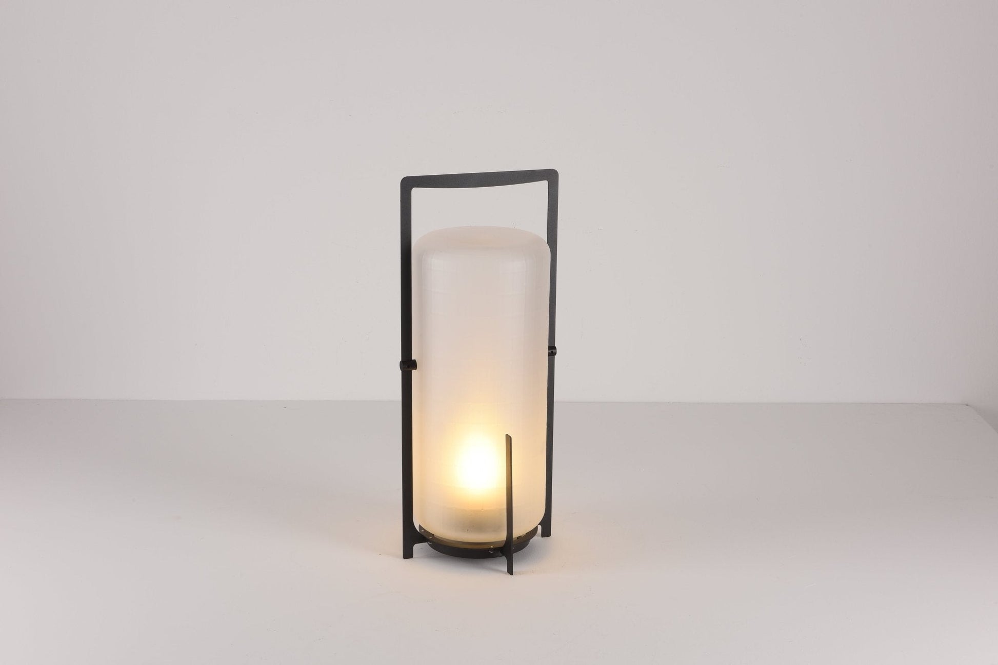 Black Twilight Lantern Table Lamp