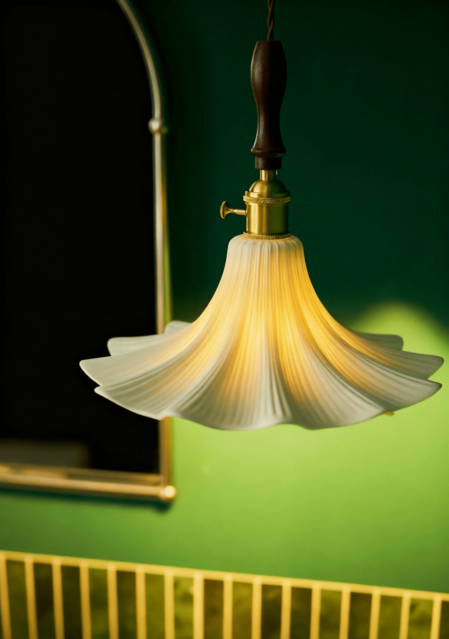 Bloom Twist Pendant Lamp