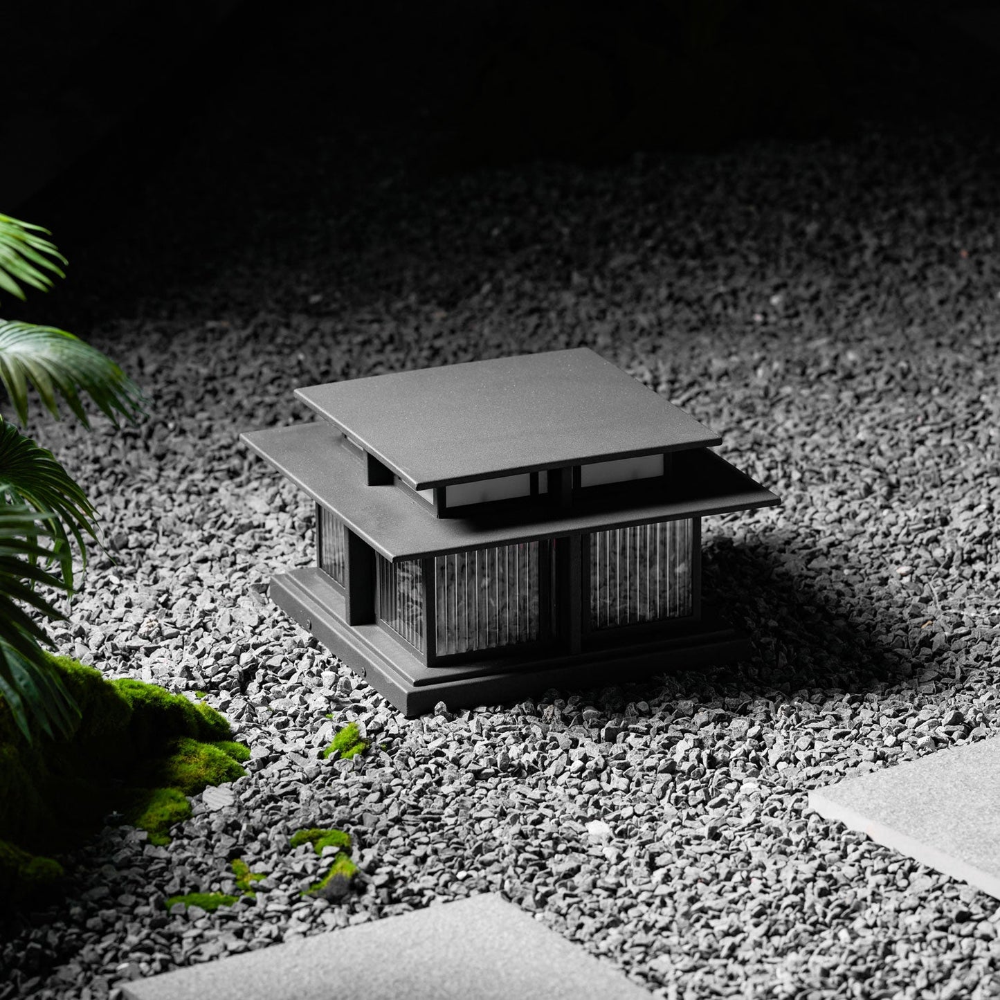 Boilyn Pillar Outdoor Light