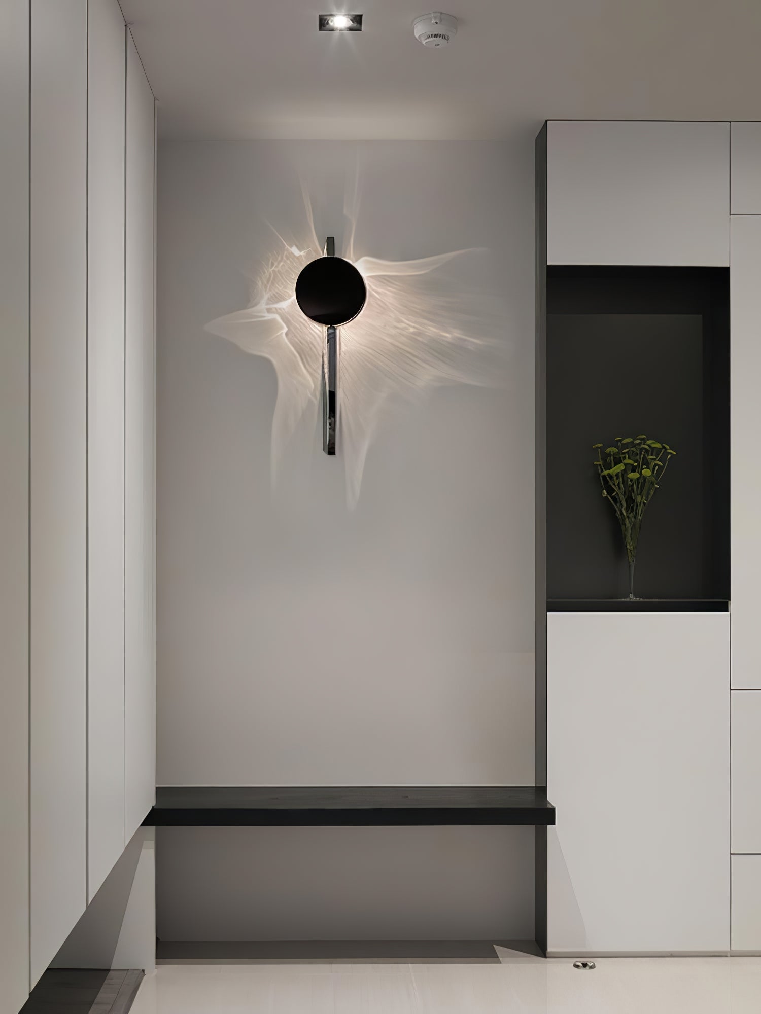 Kinetic Shadow Wall Lamp