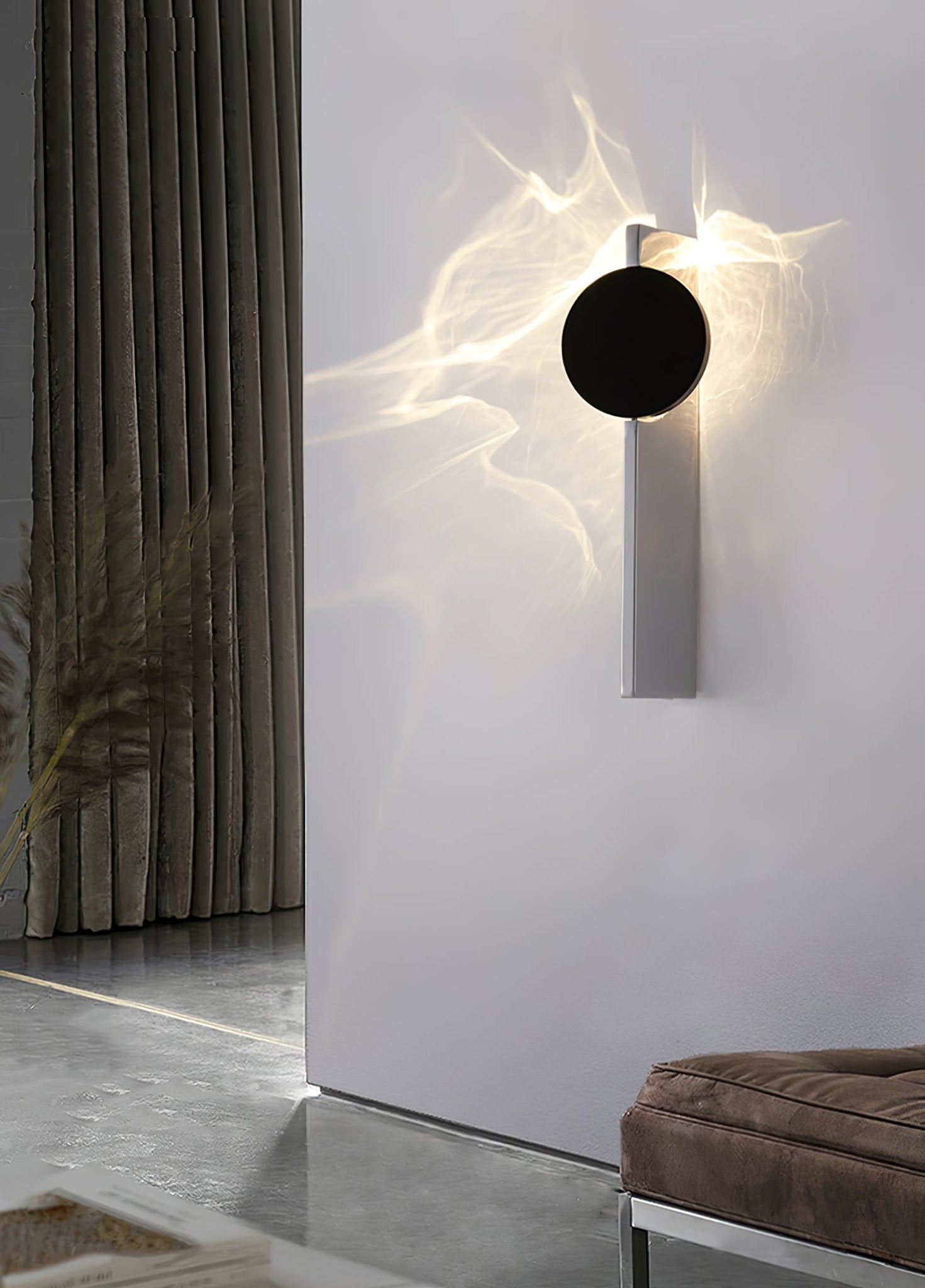 Kinetic Shadow Wall Lamp