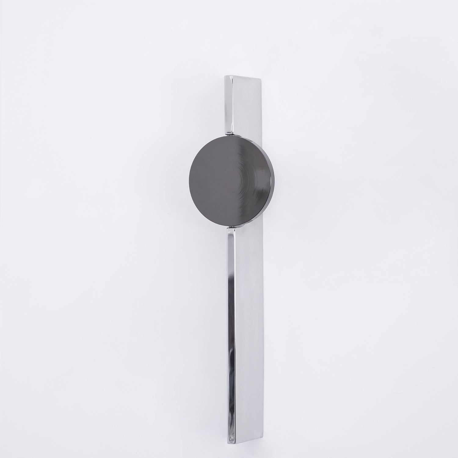 Kinetic Shadow Wall Lamp