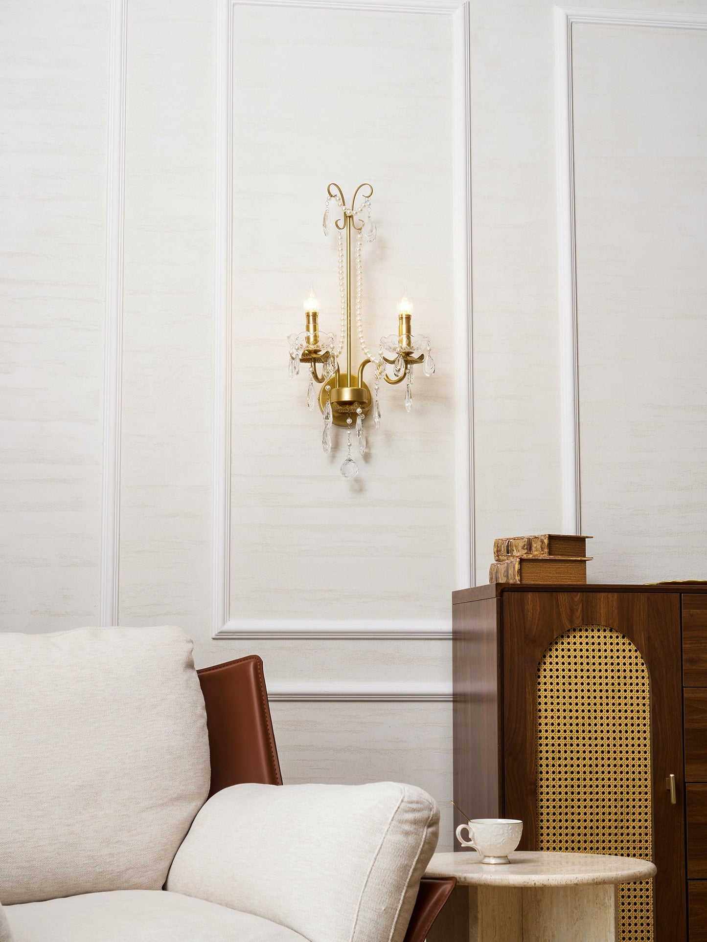 Crystal Pearl Chain Wall Lamp