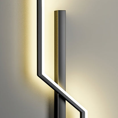 Echelon Wall Light