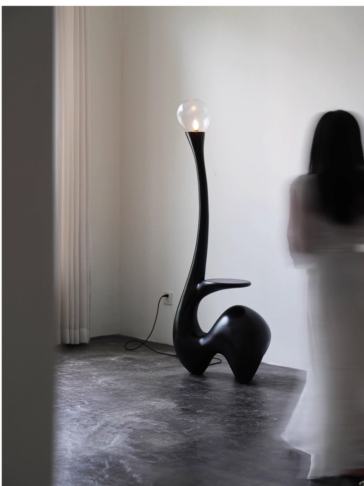 Elero Sculptural Floor Lamp