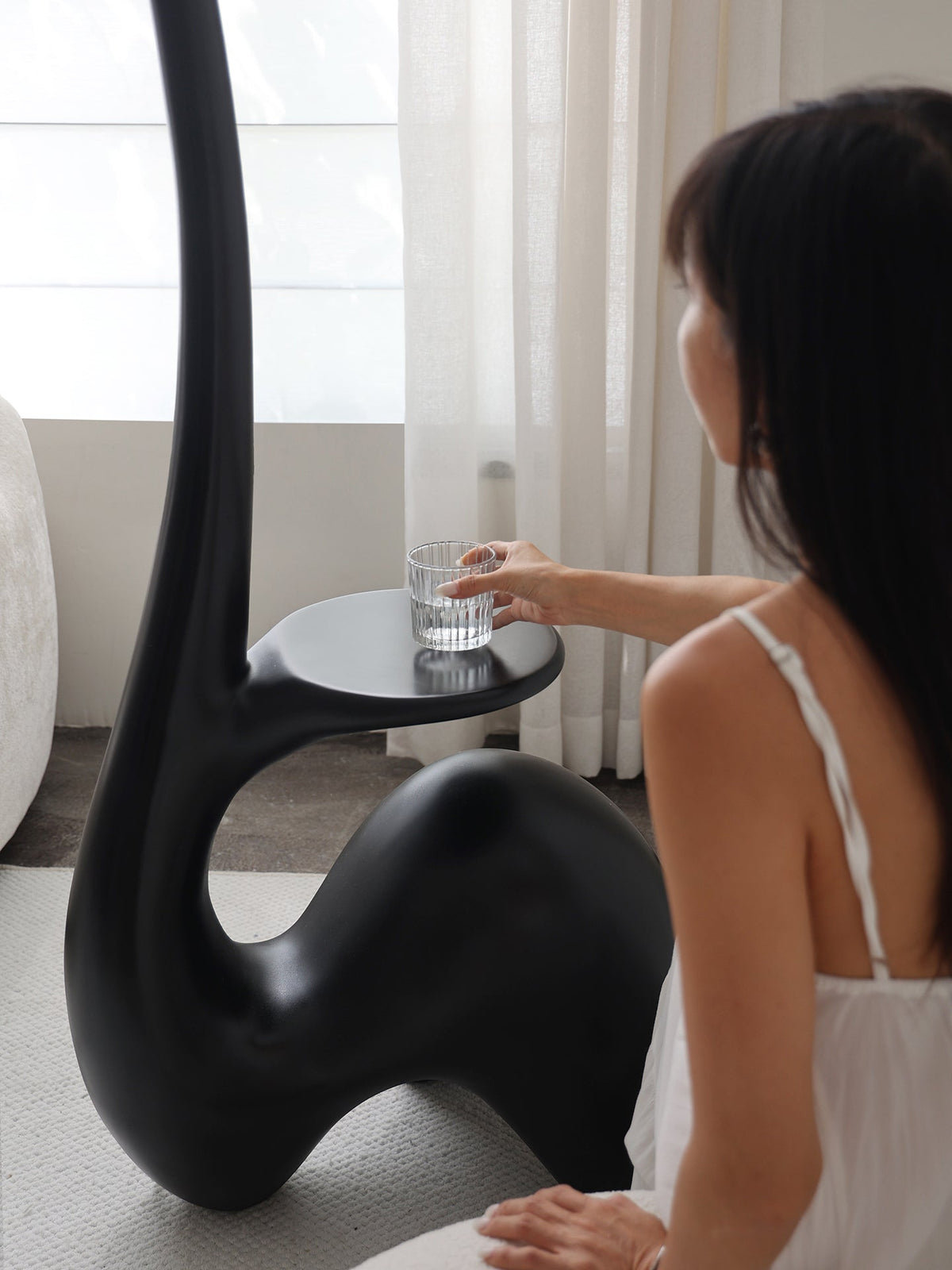 Elero Sculptural Floor Lamp