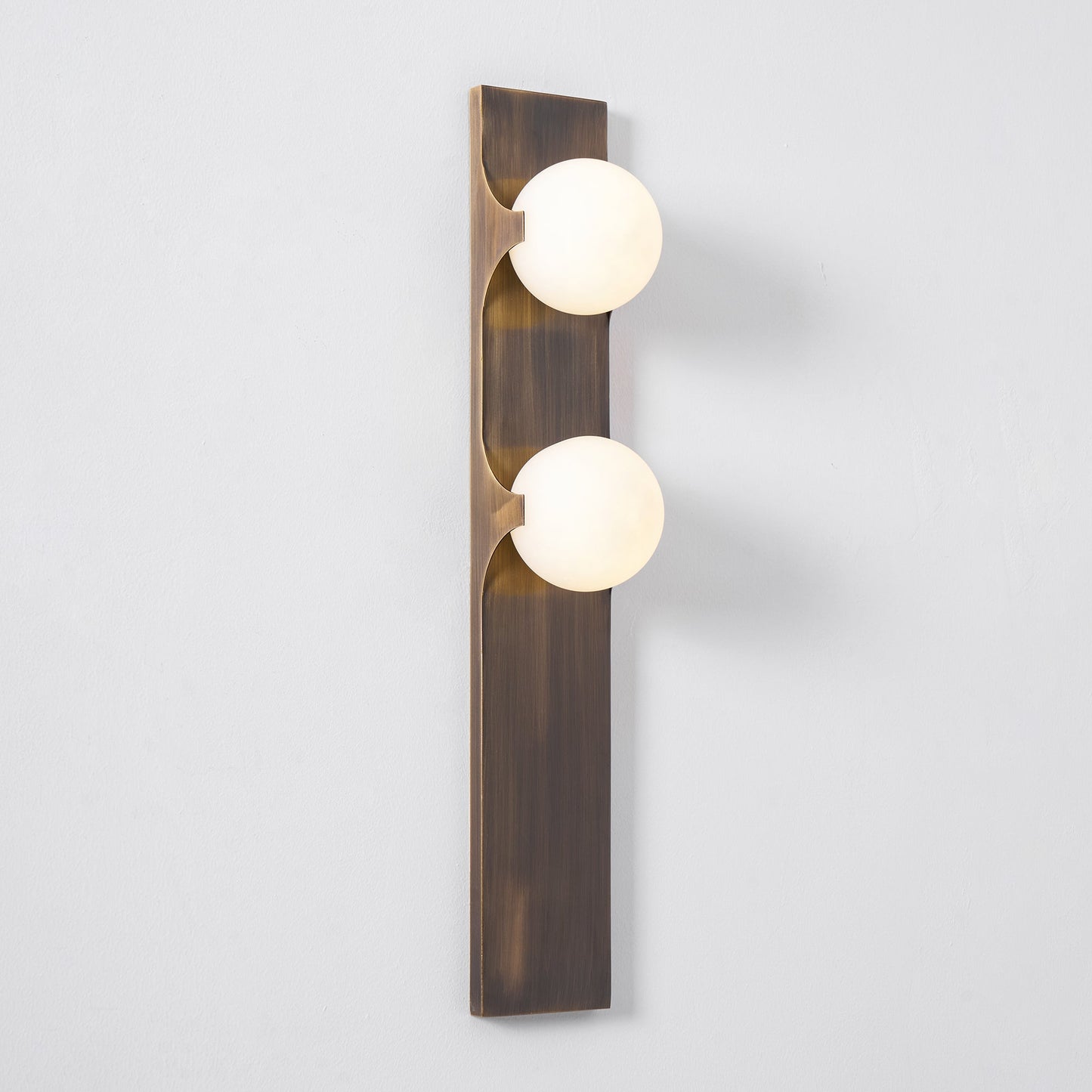 Geo Lumen Bar Alabaster Wall Sconce