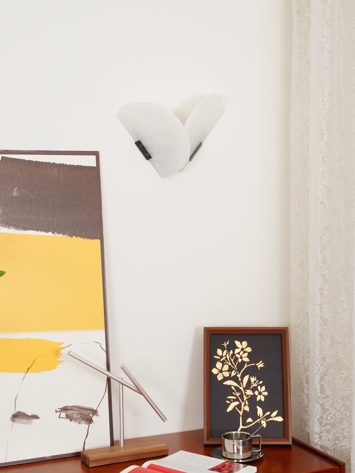 Fly Gaby Alabaster Wall Lamp