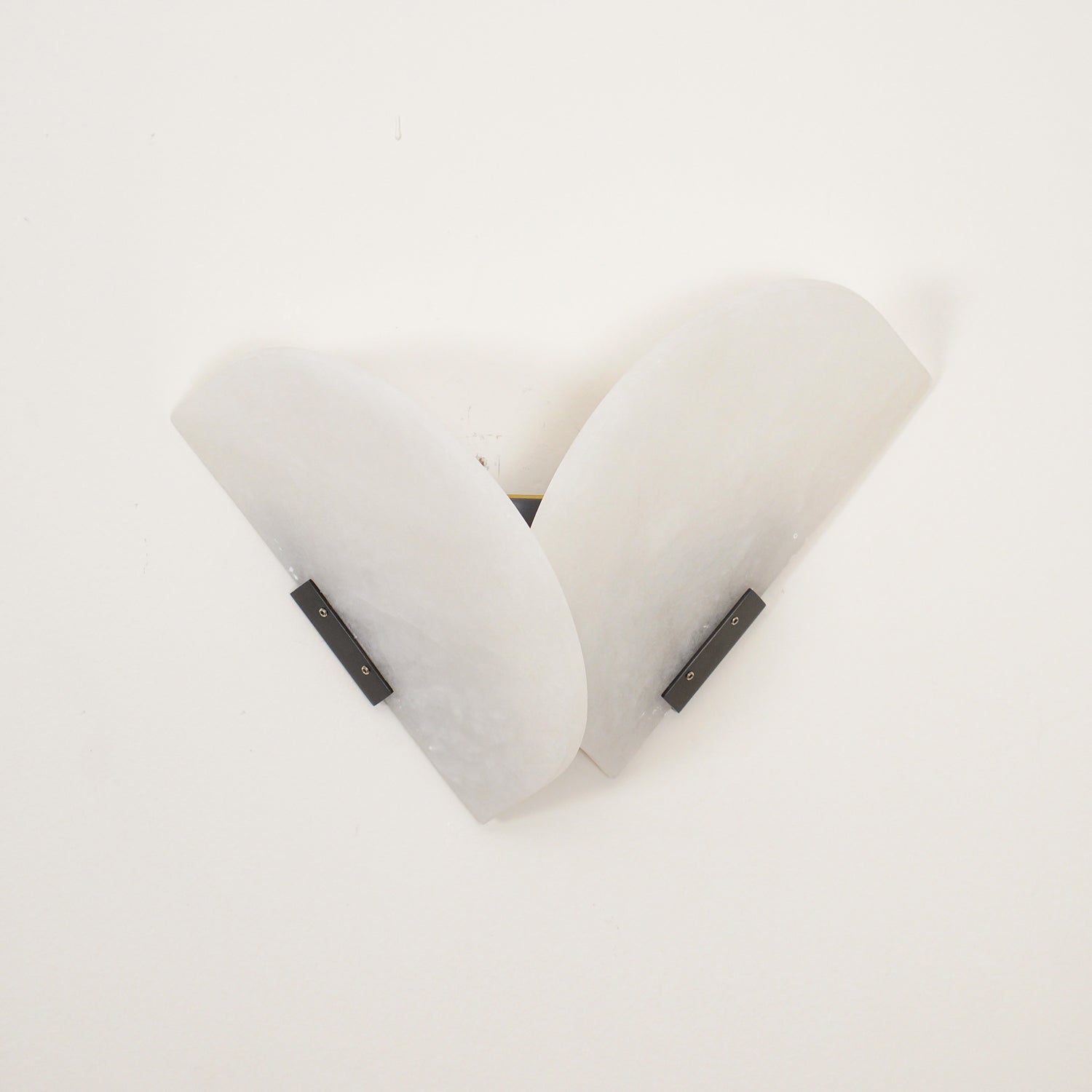 Fly Gaby Alabaster Wall Lamp