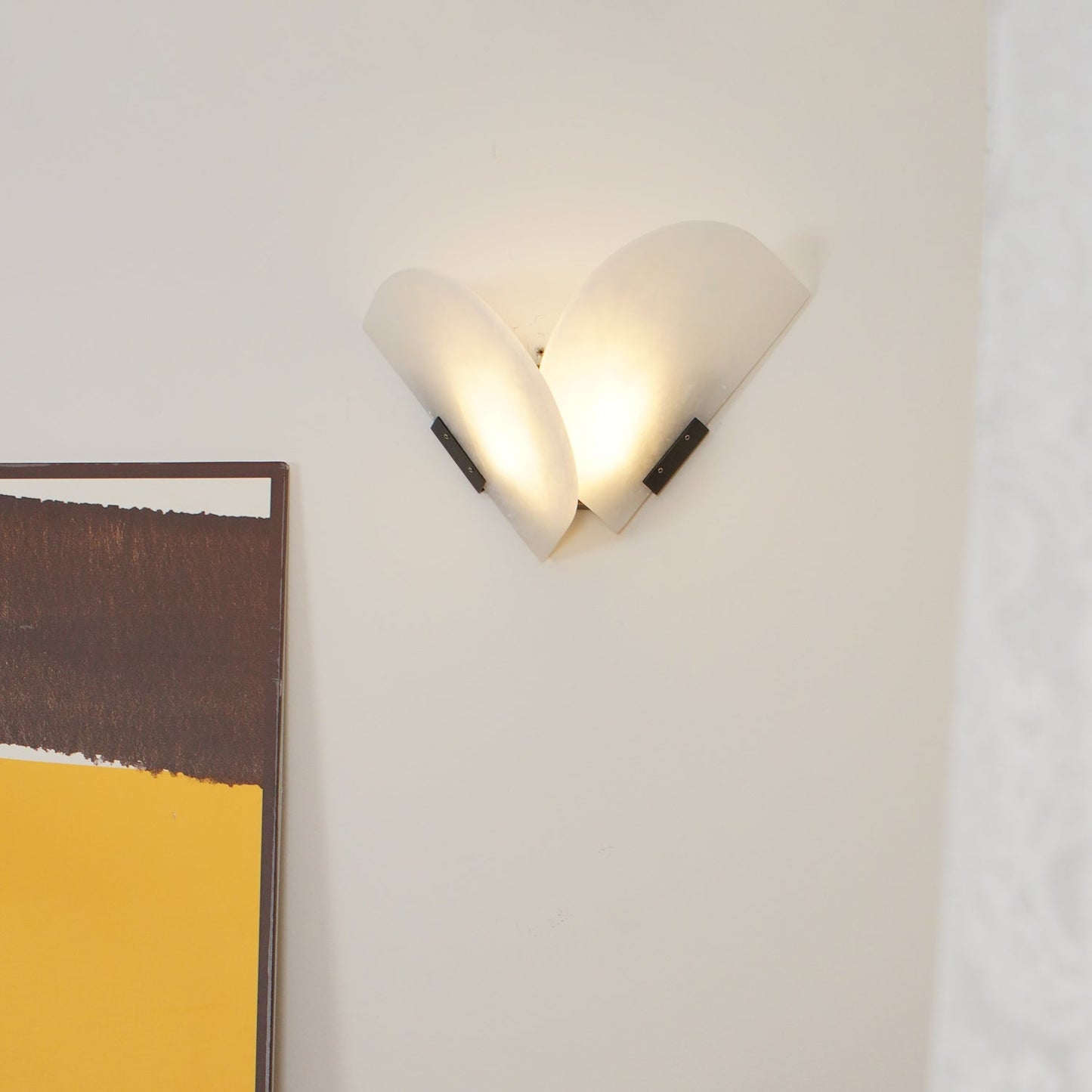 Fly Gaby Alabaster Wall Lamp