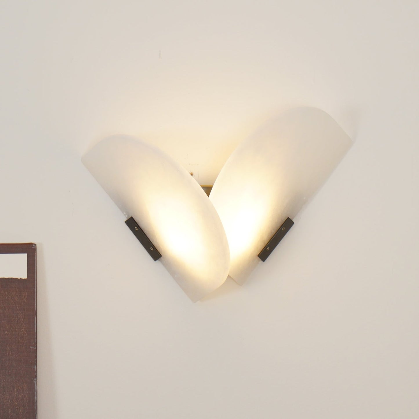 Fly Gaby Alabaster Wall Lamp