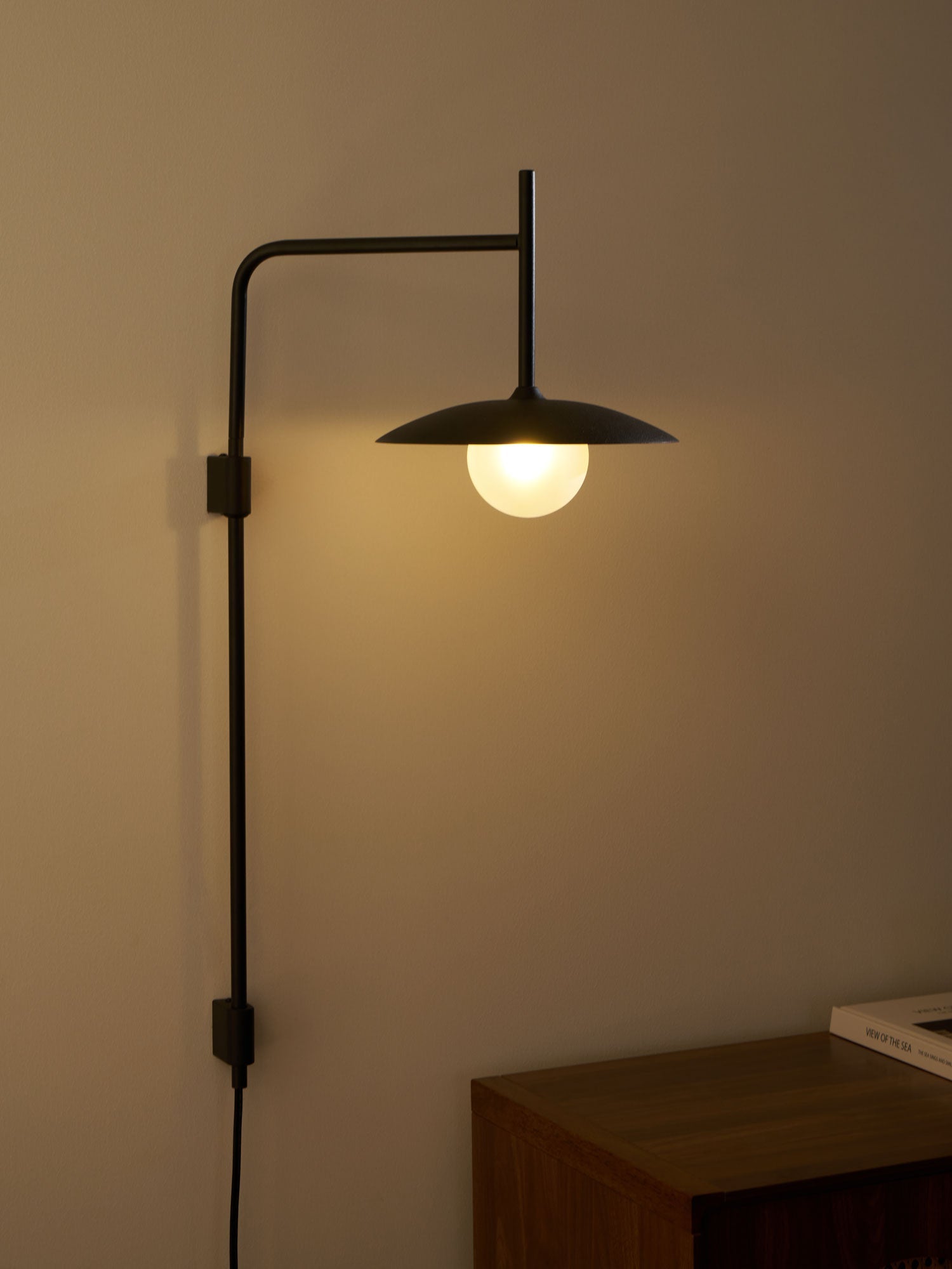 Gea Swing Arm Plug-in Wall Lamp
