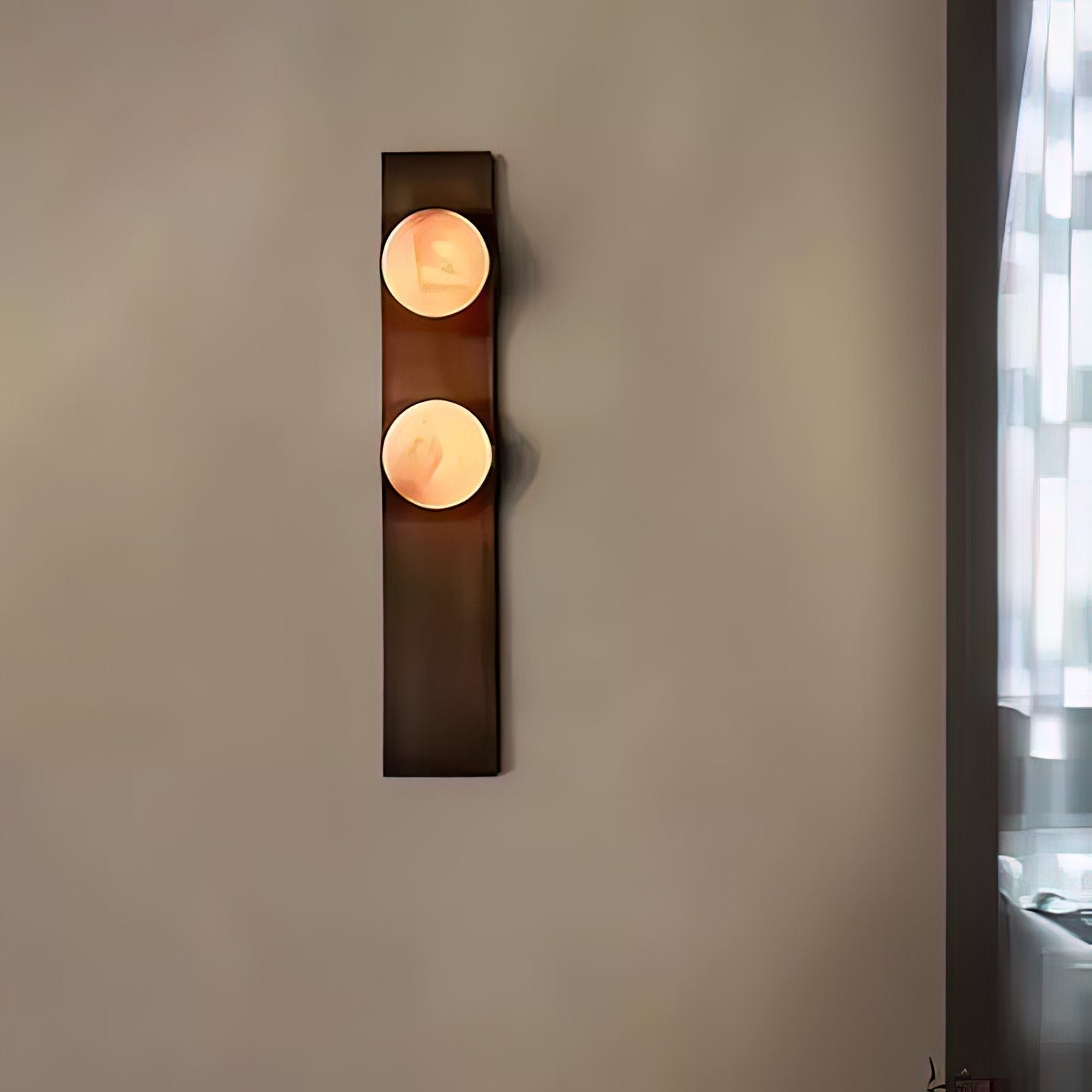 Geo Lumen Bar Alabaster Wall Sconce