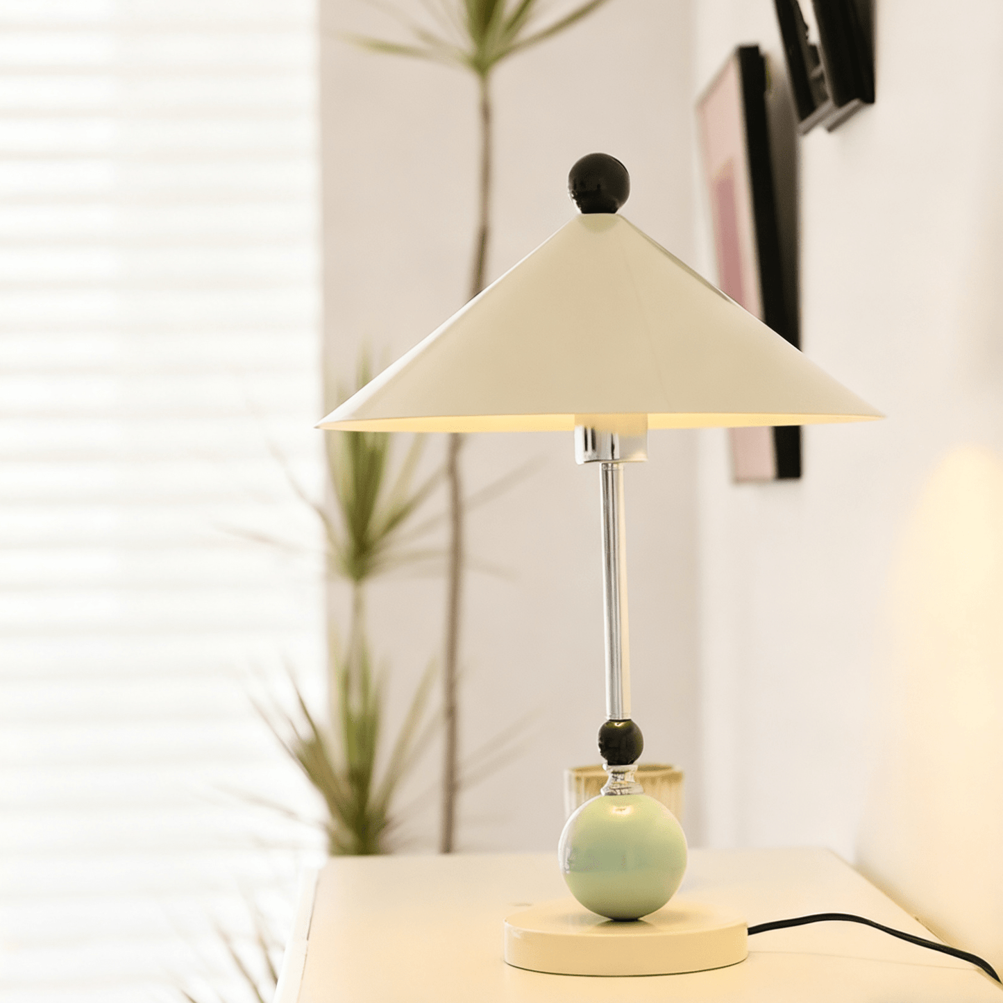 Geo Orb Table Light