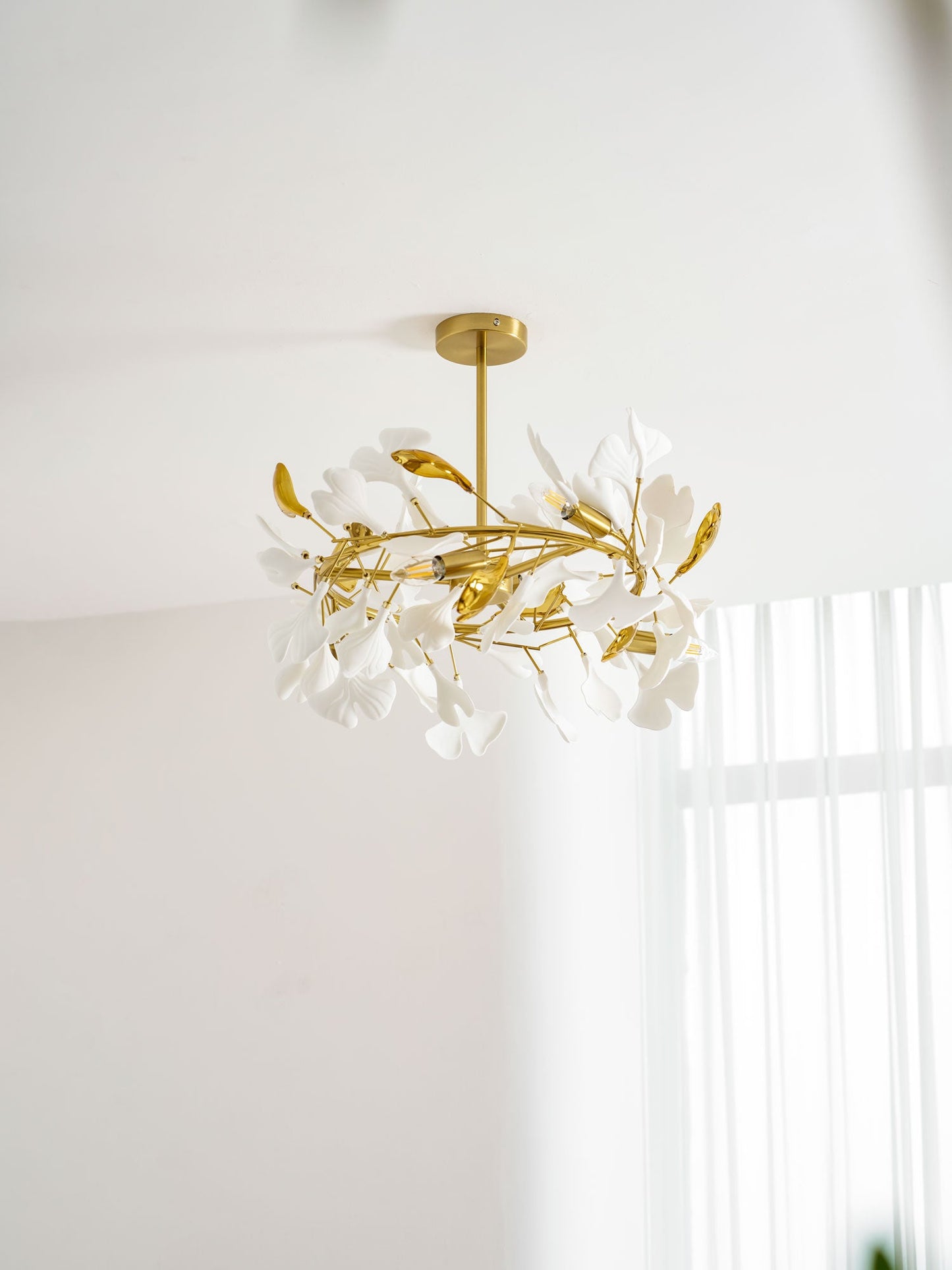 Gingko Rotating Ceiling Lamp