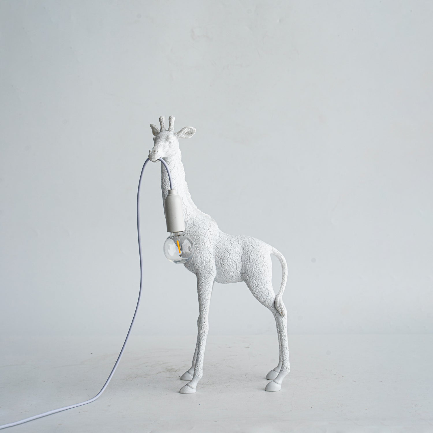 Giraffe Royale Sculpture Floor Lamp