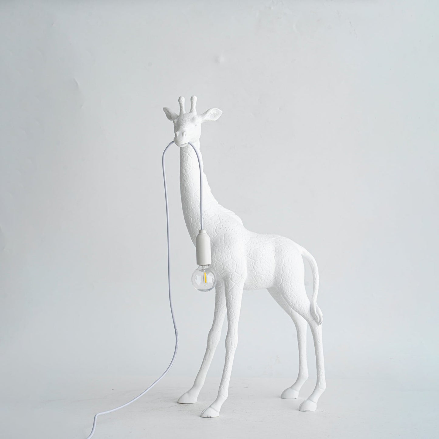 Giraffe Royale Sculpture Floor Lamp