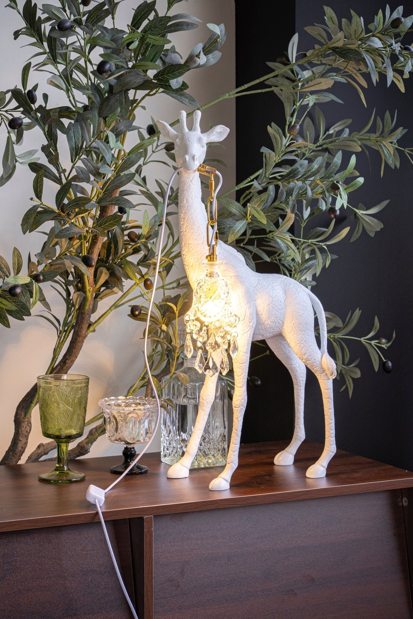 Giraffe Royale Sculpture Floor Lamp