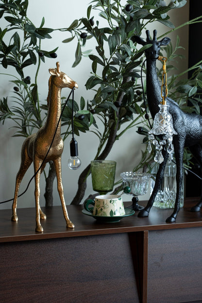 Giraffe Royale Sculpture Floor Lamp