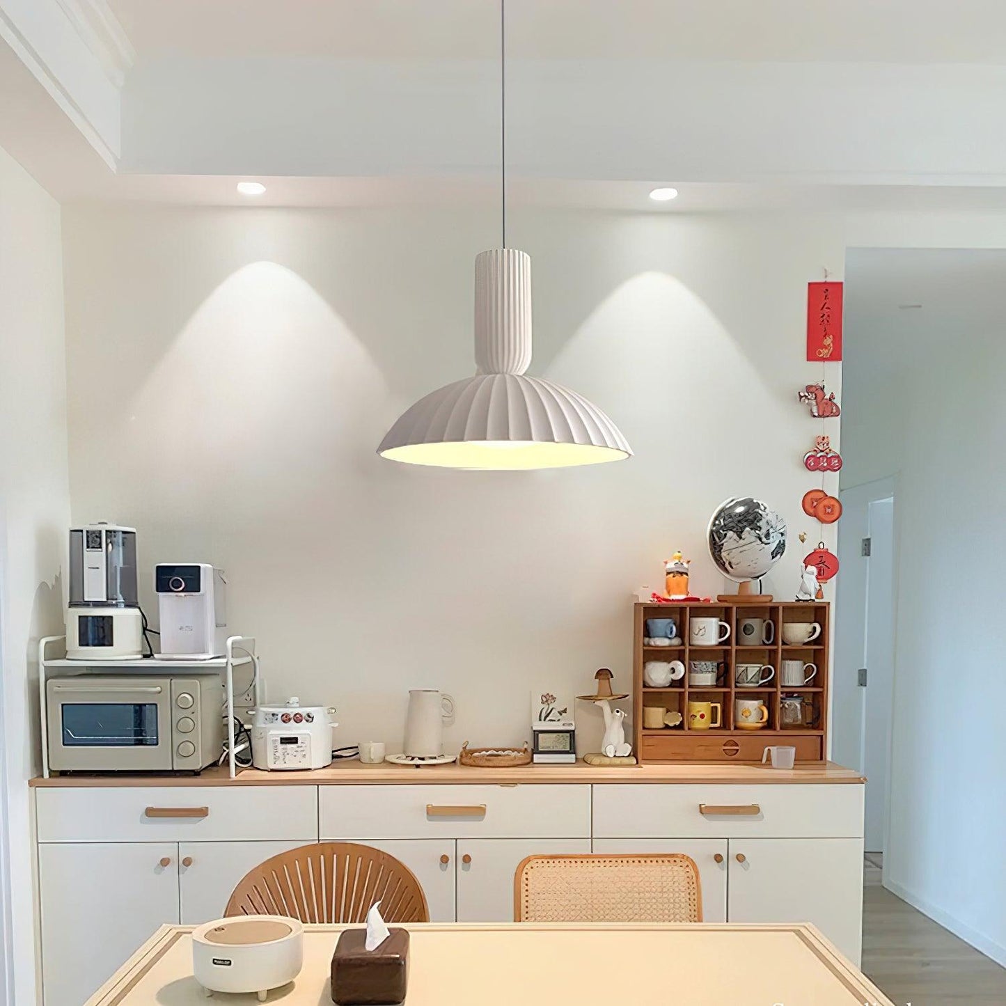 Resin Apollo Pendant Light