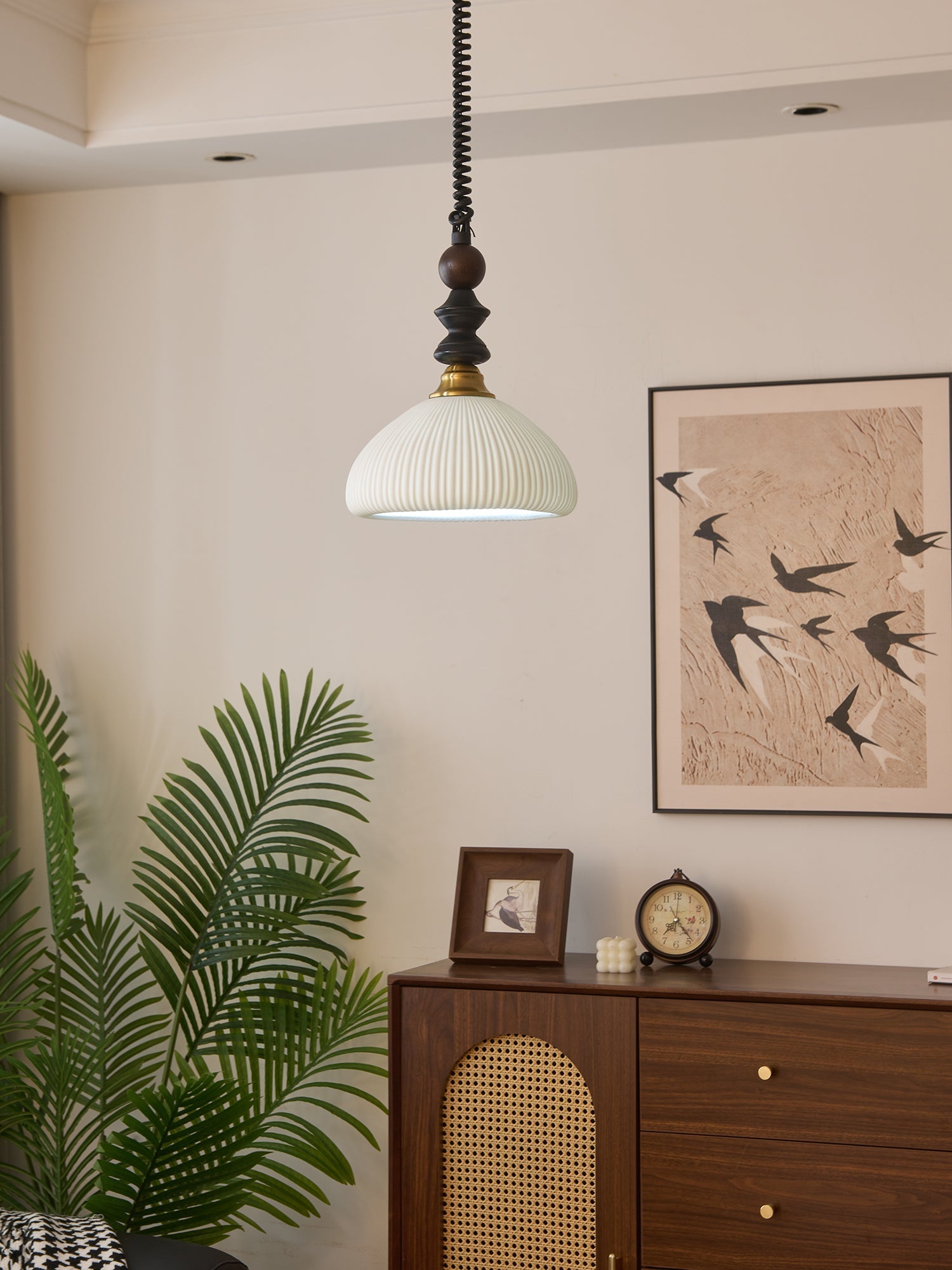 Halcyon Arch Pendant Light