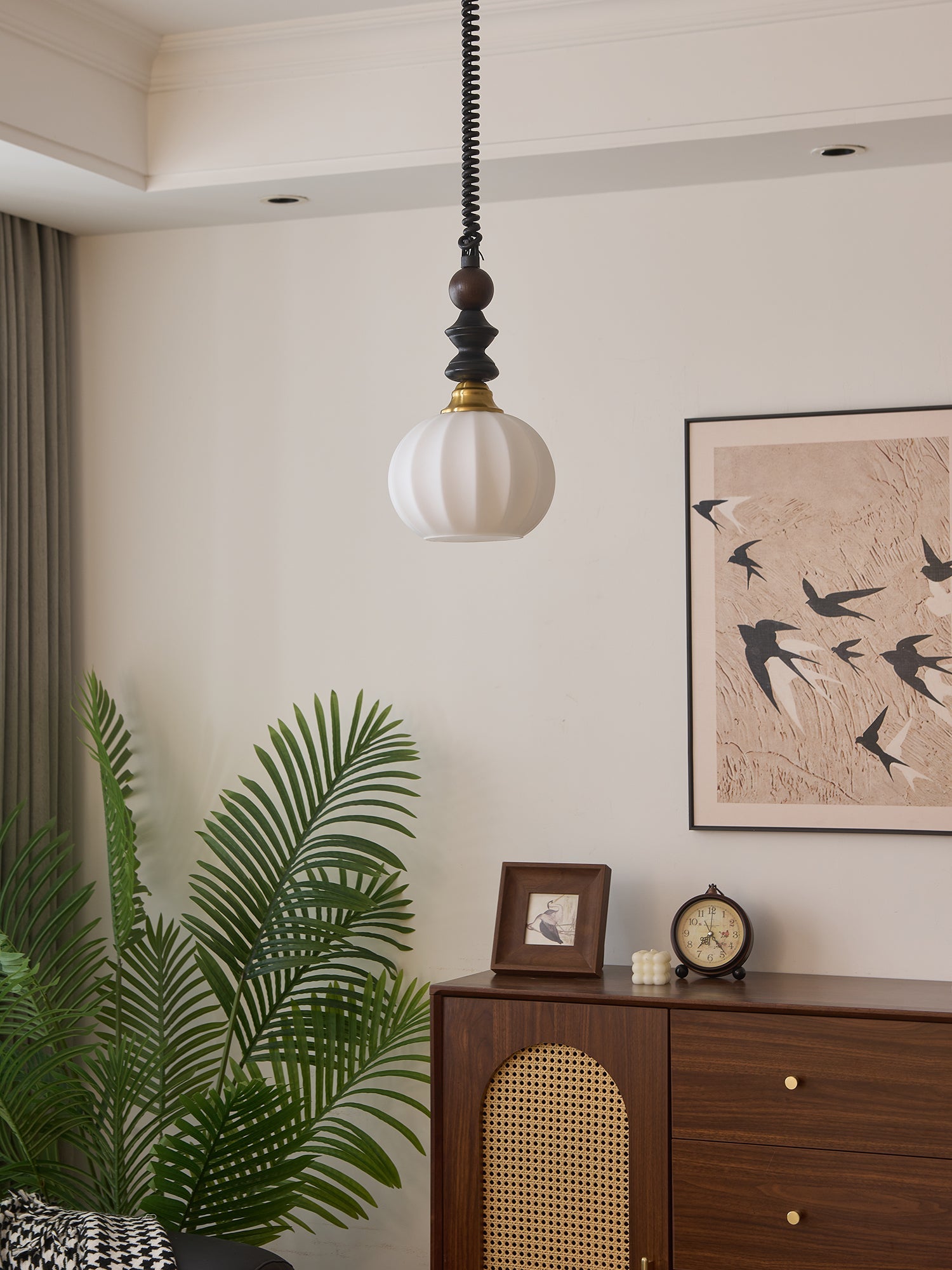 Halcyon Arch Pendant Light