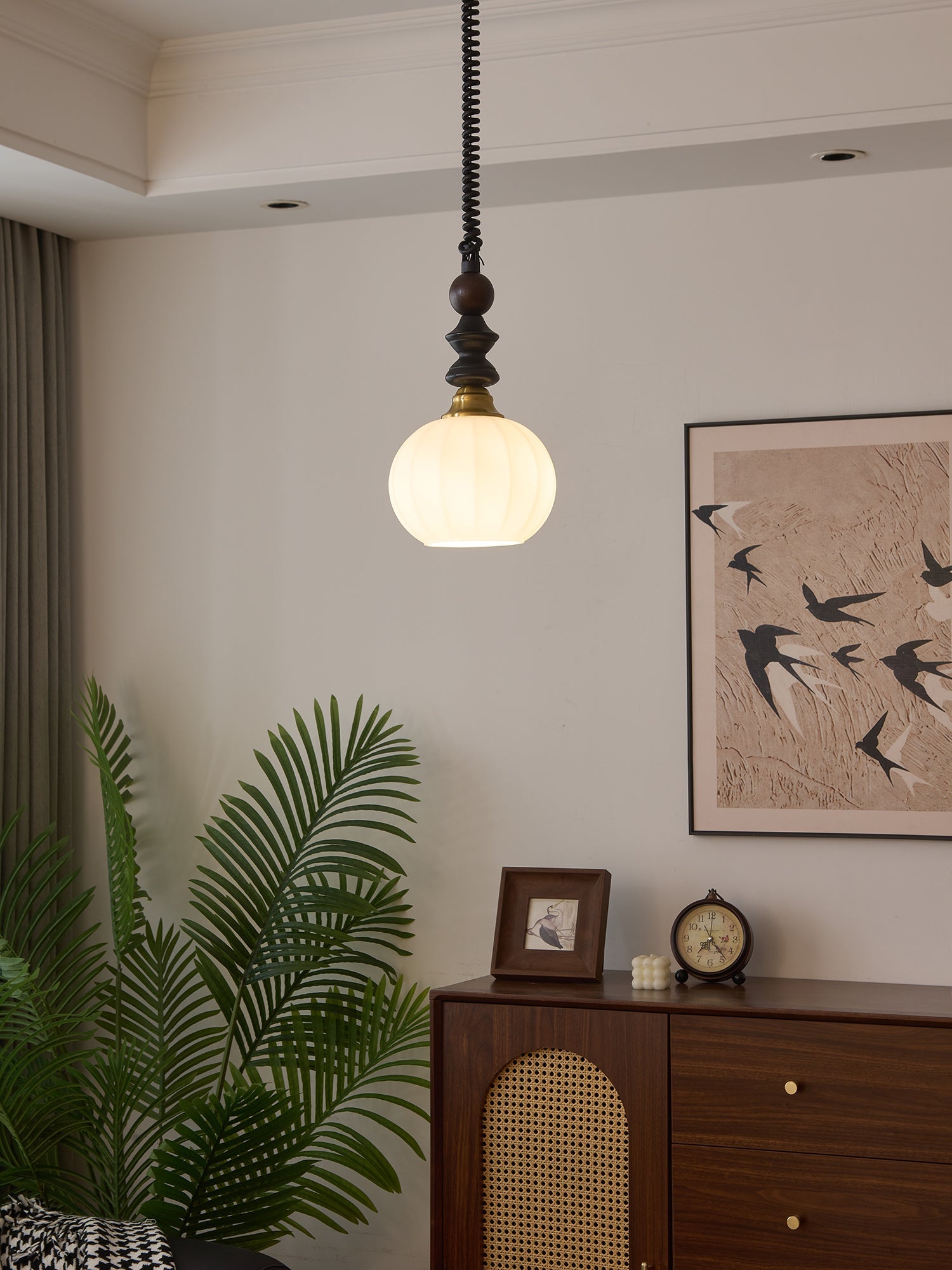 Halcyon Arch Pendant Light