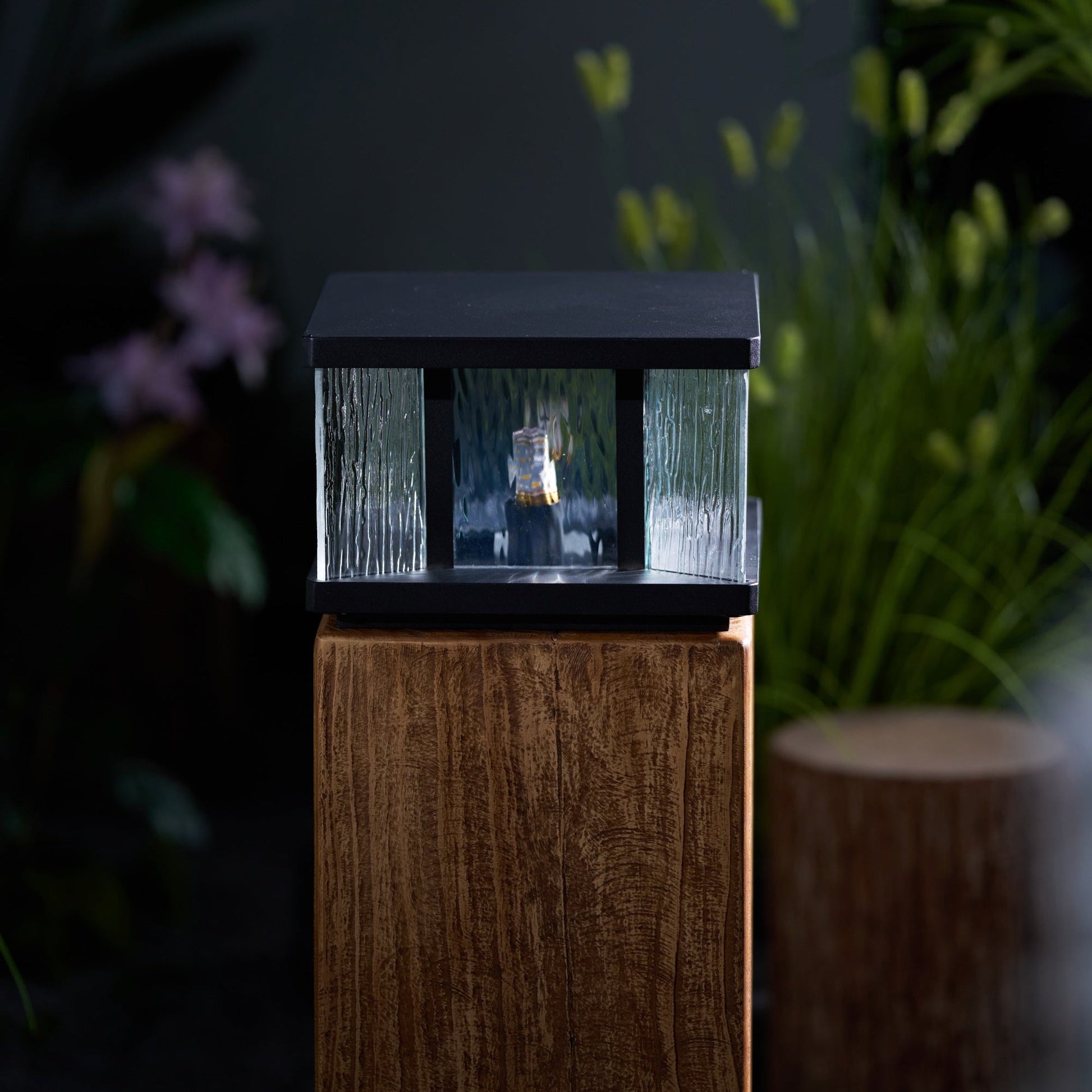 Stratos Square Outdoor Light