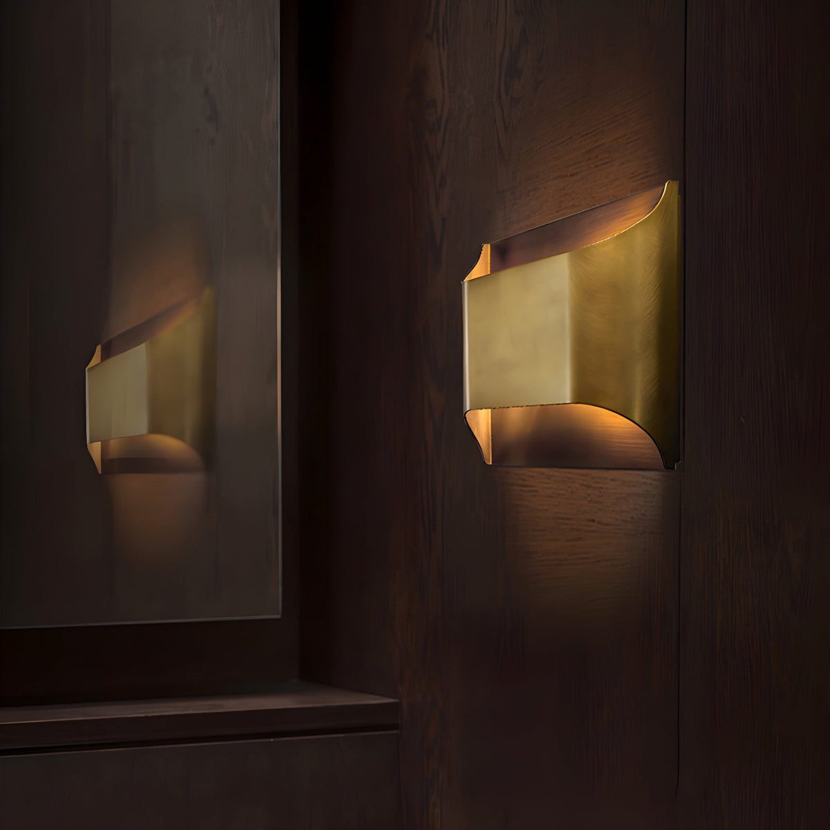 Leclerc Brass Wall Lamp
